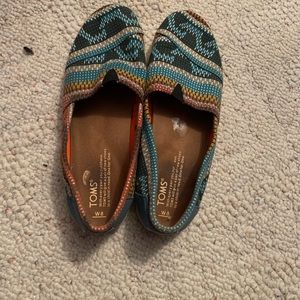 Toms shoes